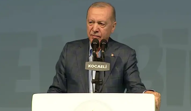 Erdoğan İzmit'te gençlere seslendi