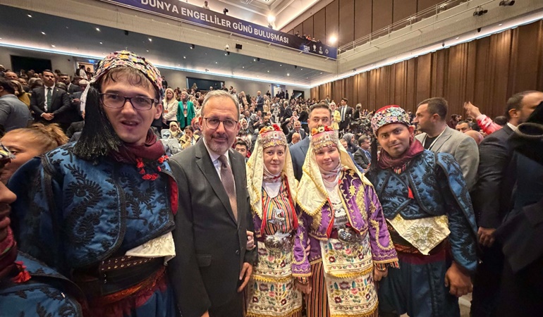 Erdoğan, Kocaeli’de’deki Gonca efelerini tebrik etti