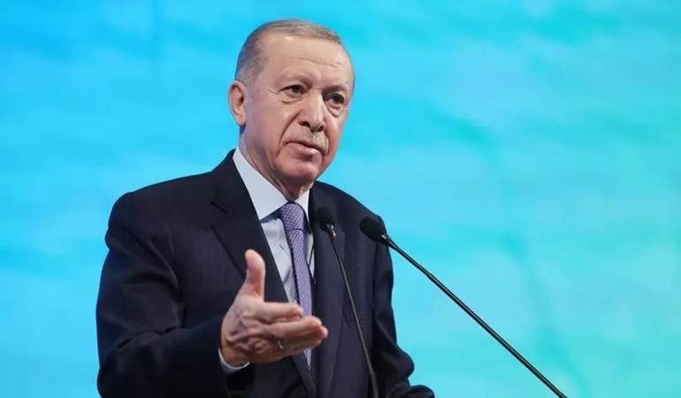 Erdoğan şeriat sloganları atanlara sahip çıktı