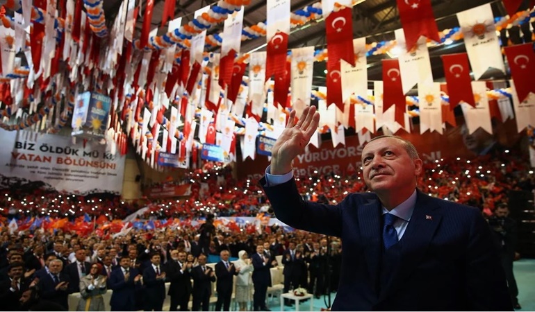 Erdoğan teşkilatlarda değişiklik mi yapacak?