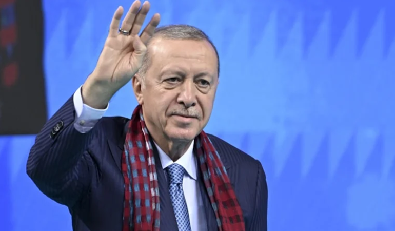 Erdoğan Trabzon'da Brüksel'deki Özel'i hedef aldı