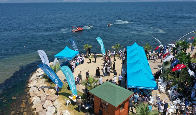 Ereğli Kumyalı Plajına Mavi Bayrak çekildi