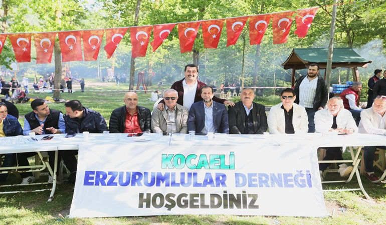 Erzurumlular Çınarlıdere’de buluştu