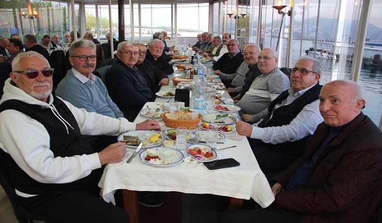 Eski Dostlar bildiğiniz gibi!