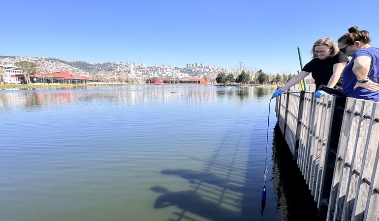 Eski Fuar alanındaki gölette bilimsel çalışma