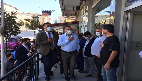 Esnaf İYİ Partililere bittik tükendik dedi