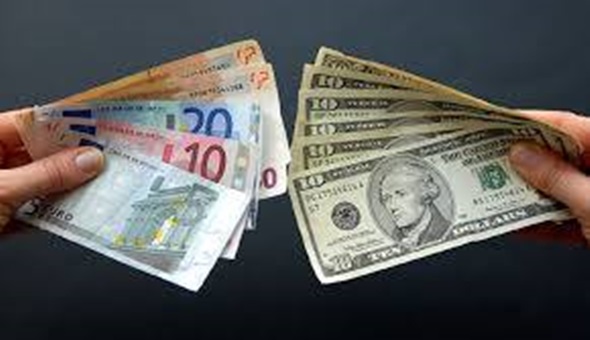Euro 9,80 lira oldu, sterlin 10 liraya uçuyor 