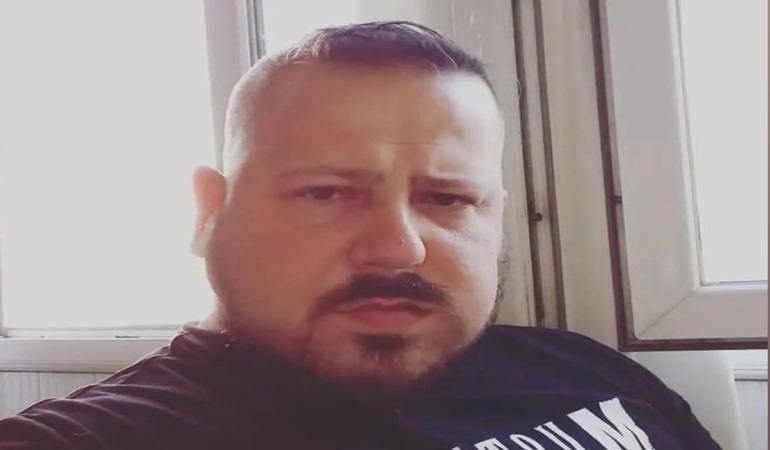 Evinde ölü bulundu