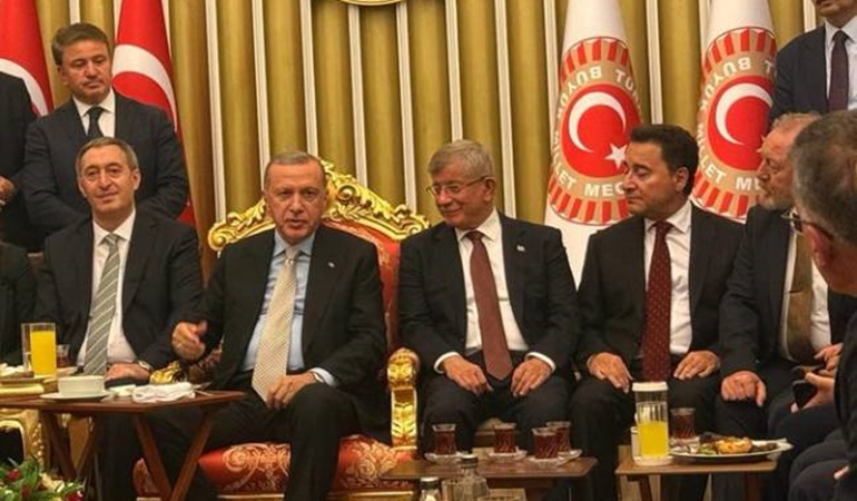 Ey koltuk sen nelere kadirsin!