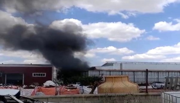 Fabrika alev aldı, 6 işçi hastanelik oldu