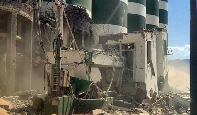 Fabrikada patlama: 2 ölü, 2 yaralı