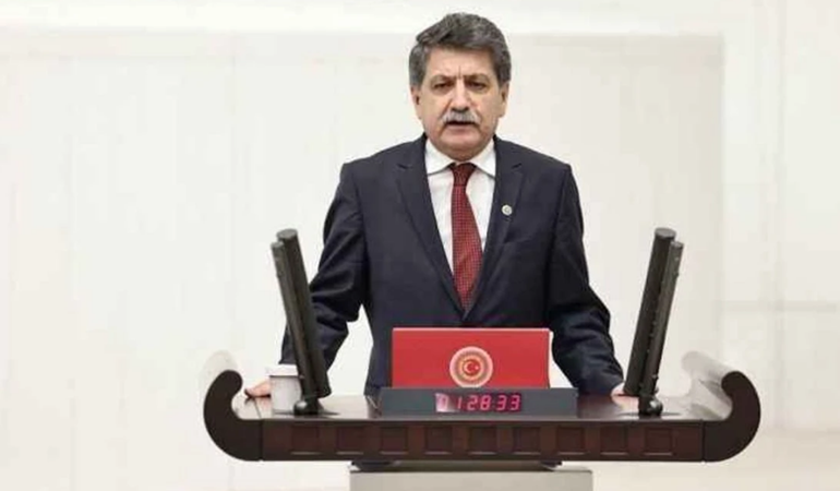 Fabrikalar küçülüyor, işçiler işini kaybediyor