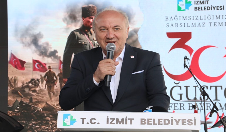 Fatma Başkan’ın 30 Ağustos mesajı İzmitlilerle paylaşıldı