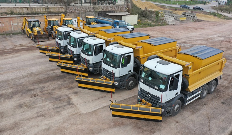 Fen İşleri’ne 5 adet yeni kamyon 
