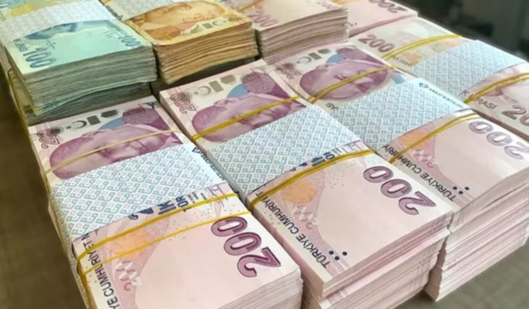 Foncu AKP'liler birbirlerini tehdit etmeye başladı!