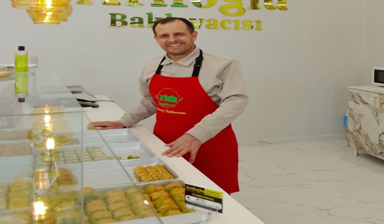 Gaziantep Arifoğlu baklavaları adına İzmit Yenişehir’de de şube açıldı