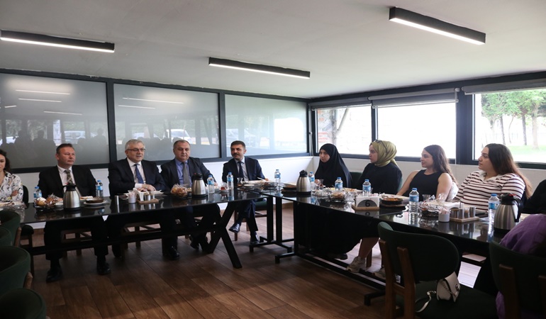 Gebe Okulu’nda kahvaltılı organizasyon