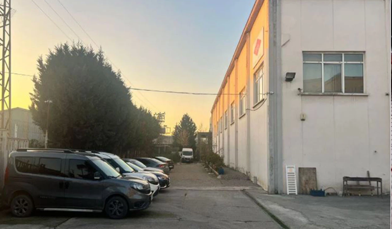 Gebze'de evlerin ve okulun yakınına kimyasal tesis kuruldu