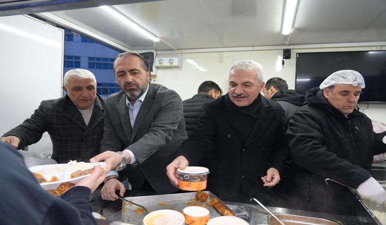 Gebze Ticaret Odası’ndan mobil aşevi ile Ramazan’da hastanelerde dayanışma sofrası 