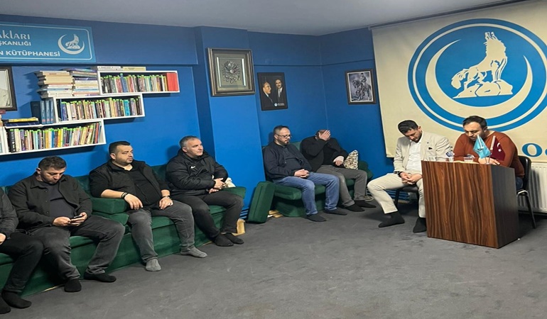 Gebze Ülkü Ocakları’ndan okul saldırısında ölenler için taziye ve dua