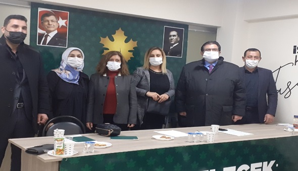 Gelecek Gebze’de kadınlar Gamze Yeniçeri’ye emanet