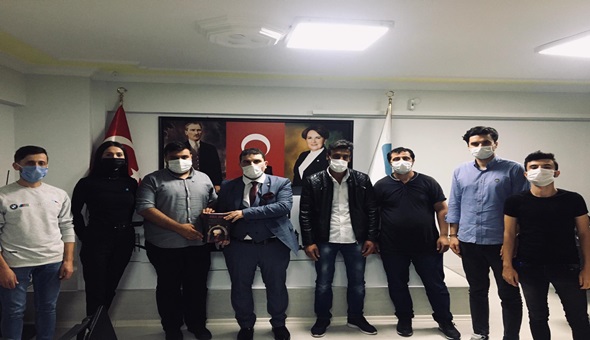 Gelecek’in gençleri İYİ Parti’ye gitti