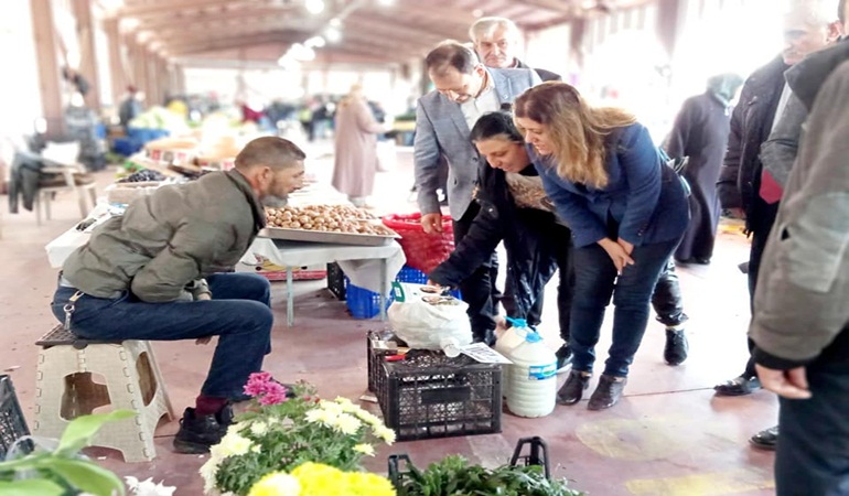 Gelecek Partililer Başiskele’de vatandaşları dinledi