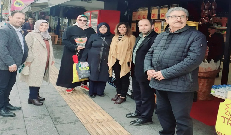 Gelecek Partisi bu seferde Gölcük’ü turladı