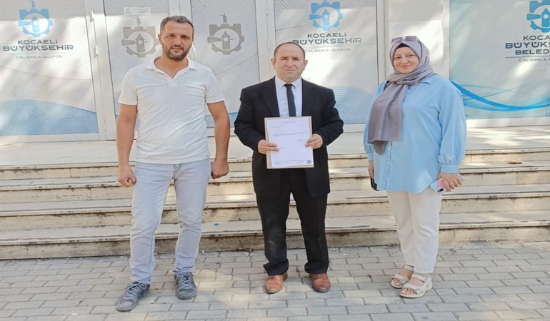 Gelecek Partisi İzmit’te Uçar mazbatasını aldı