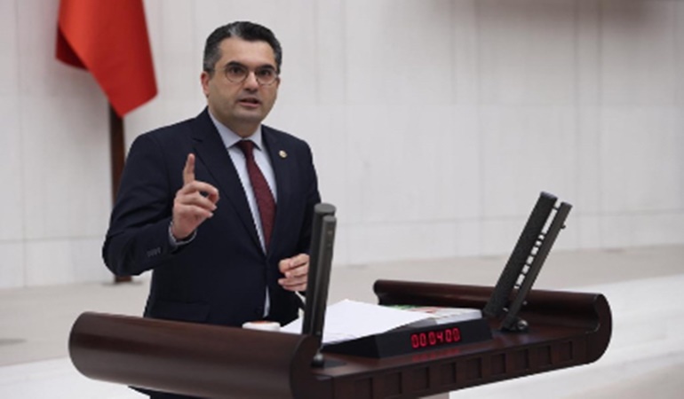 Gelin bu zulmü bitirelim, orta direğe nefes aldıralım