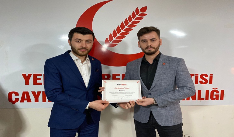 Genç Refah Çayırova’da bayrak değişimi