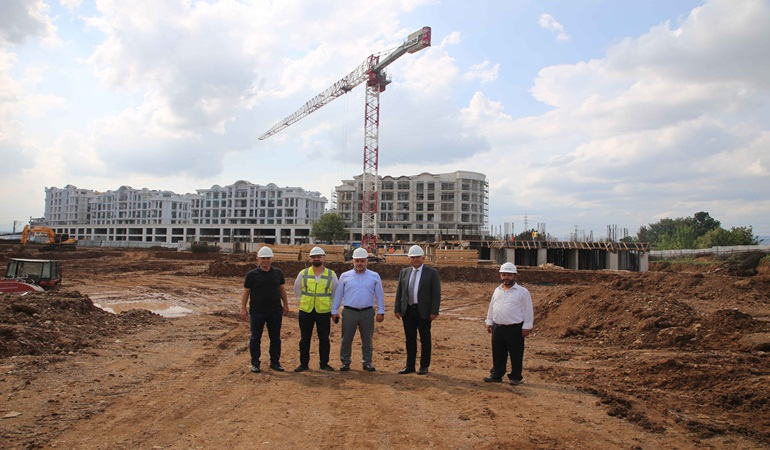 Genel Sekreter Gündoğdu, Sağlık Kent Konutları inşaatını yerinde inceledi