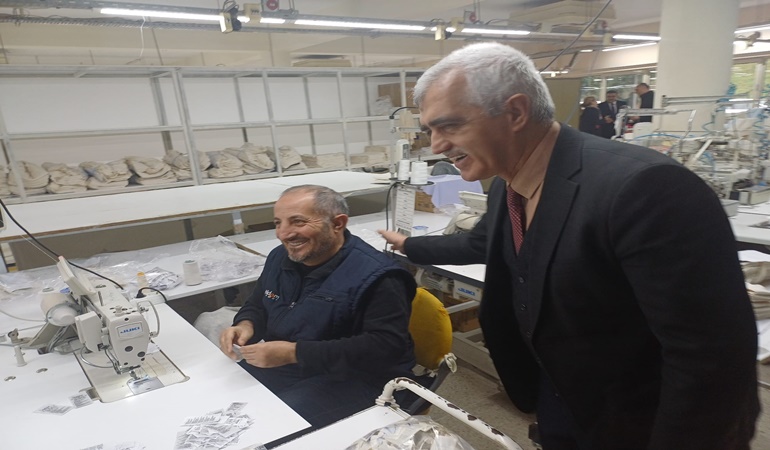 Gergerlioğlu diğer vekillerle birlikte Kocaeli’de engellilerin sorunlarını dinledi