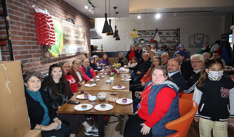 Glütensiz Mutfak Atölyesi’nde bu ay kurabiye ve kek tarifleri denendi