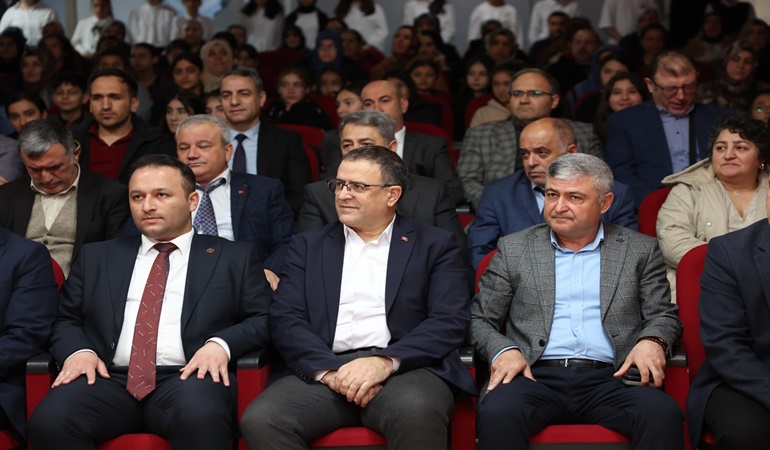 Gökçe: Okuyan, araştıran ve düşünen nesillerle geleceğimiz çok daha aydınlık