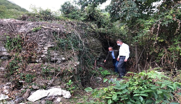 Gölcük Belediyesi, Halıdere’deki tarihî hamamın mülkiyetini devraldı
