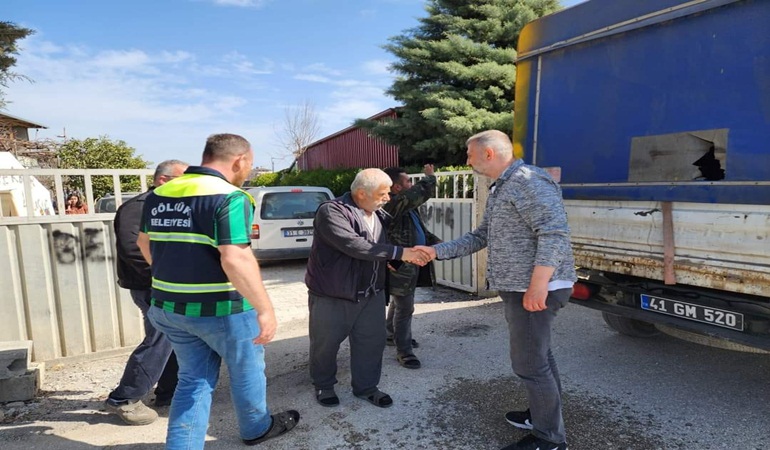 Gölcük Belediyesi Hatay'da içme suyu dağıtımını sürdürüyor