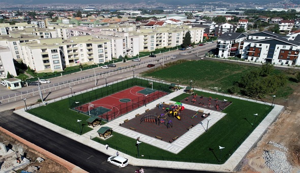 Gölcük Belediyesi Narlı Parkı da tamamladı