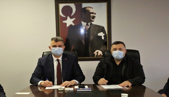 Gölcük Belediyesi’nde işçilerin yüzü güldü