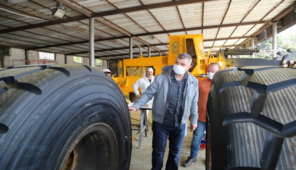 Gölcük Belediyesi tüm ekipleriyle sahada