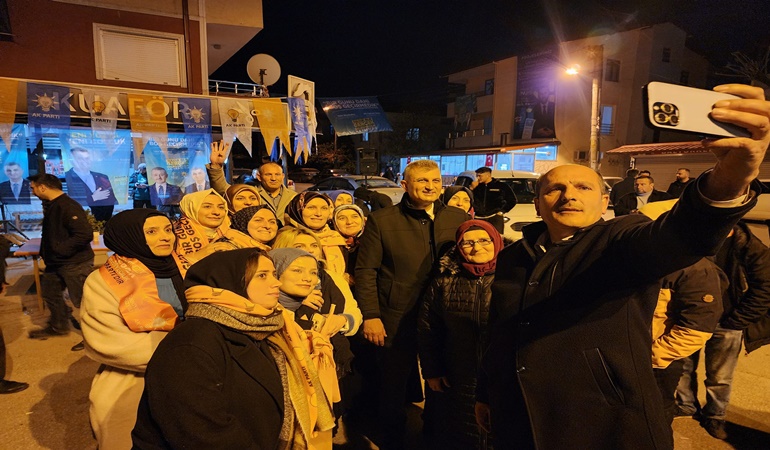 Gölcük Karaköprü’de Başkan Sezer coşkusu