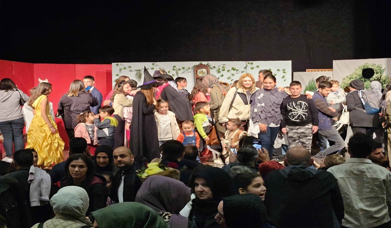 Gölcük Kervansaray’da çocuklar eğlenceye doydu 