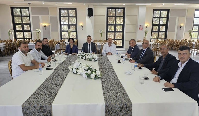 Gölcük’te Başkan Sezer iktidar ve muhalefeti aynı masada buluşturdu