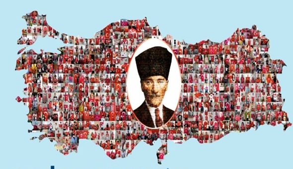 Gölcük’te binlerce fotoğrafla Türkiye haritası oluşturuldu