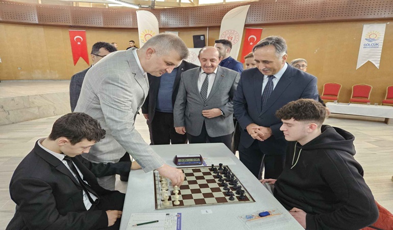 Gölcük’te bir kez daha Satranç Turnuvası heyecanı yaşanacak