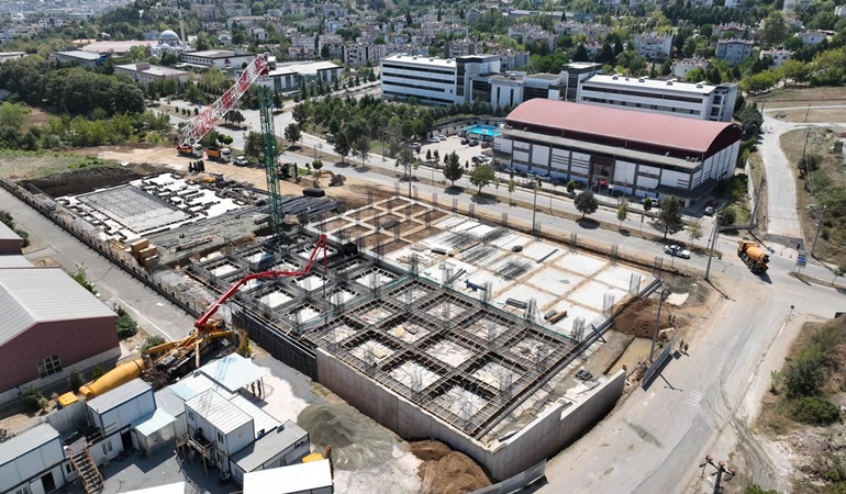 Gölcük'te dev spor kompleksi inşaatı ne durumda?