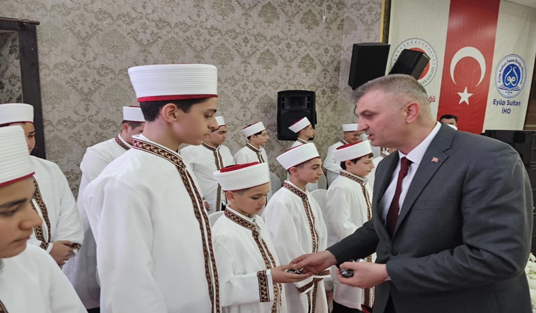 Gölcük’te 41 öğrenci hafız oldu