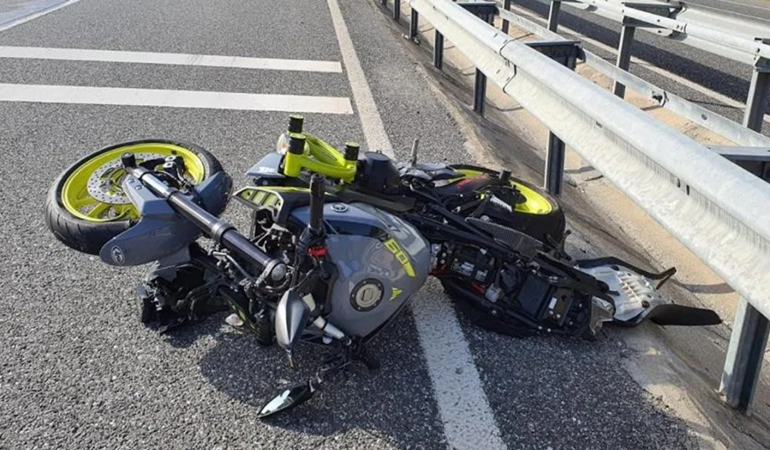 Gölcük’te motosiklet kazası ölümle bitti