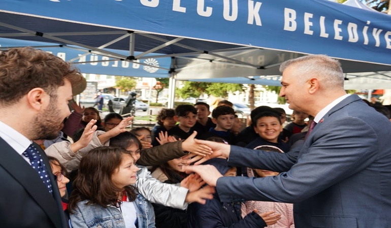 Gölcük’te öğretmenler ve öğrencilerden anlamlı program
