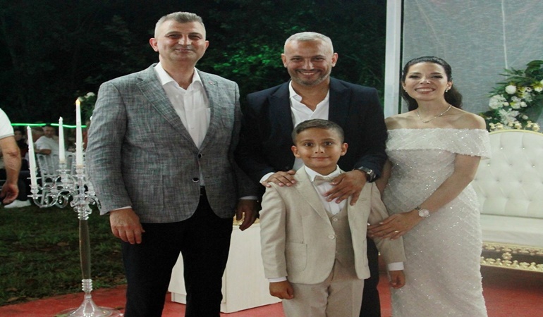 Gölcük’te Ömer Faruk Uzuner ‘in oğulları sünnet oldu